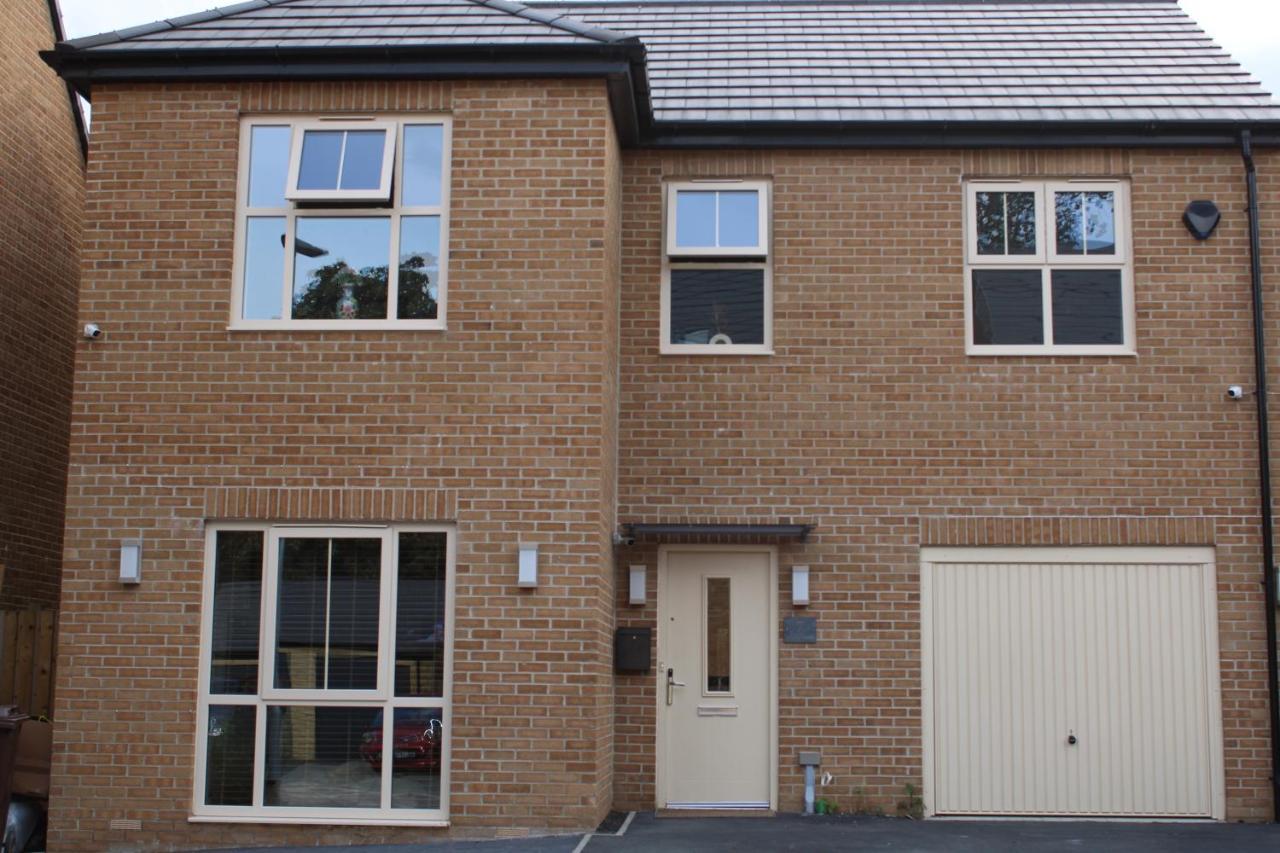 Haven: Spacious Luxury Home Near Xscape Castleford Exterior photo